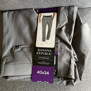 New Banana Republic Charcoal Flat Front pants